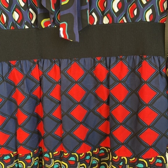 Alice+Olivia Karolina Blouson Sleeve Midi Dress in Mod Moon 2 - Picture 11 of 15